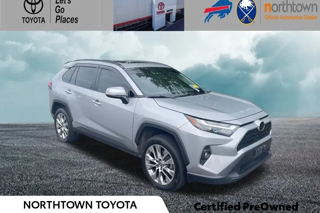 2022 Toyota RAV4 XLE Premium photo 1
