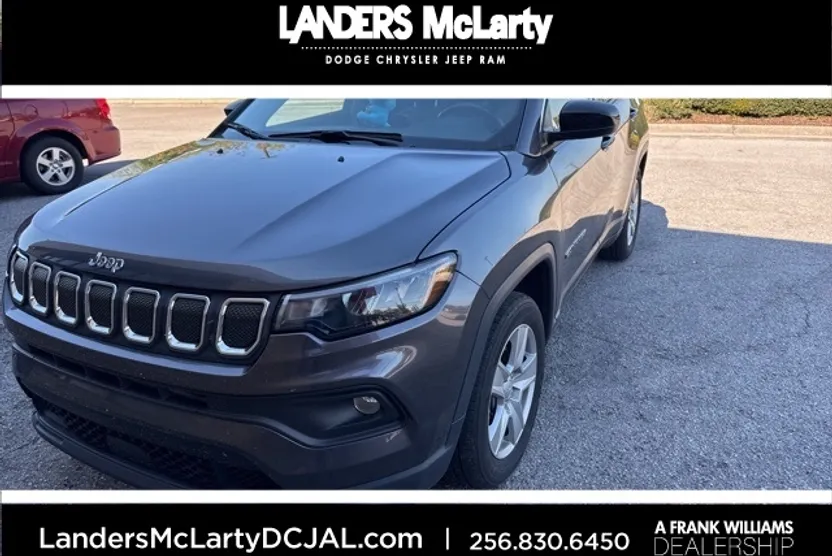 2022 Jeep Compass Latitude photo 1