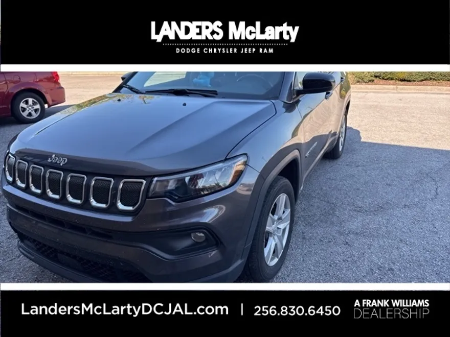 2022 Jeep Compass Latitude photo 1