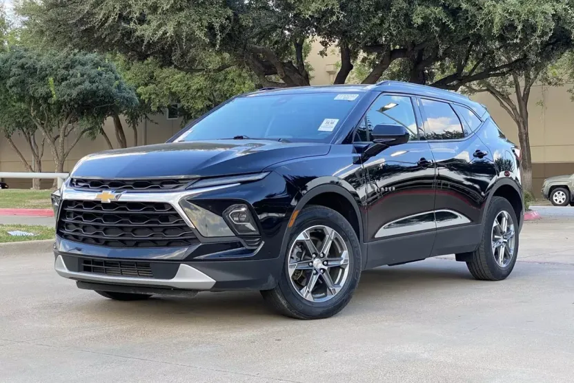 2023 Chevrolet Blazer 2LT photo 1