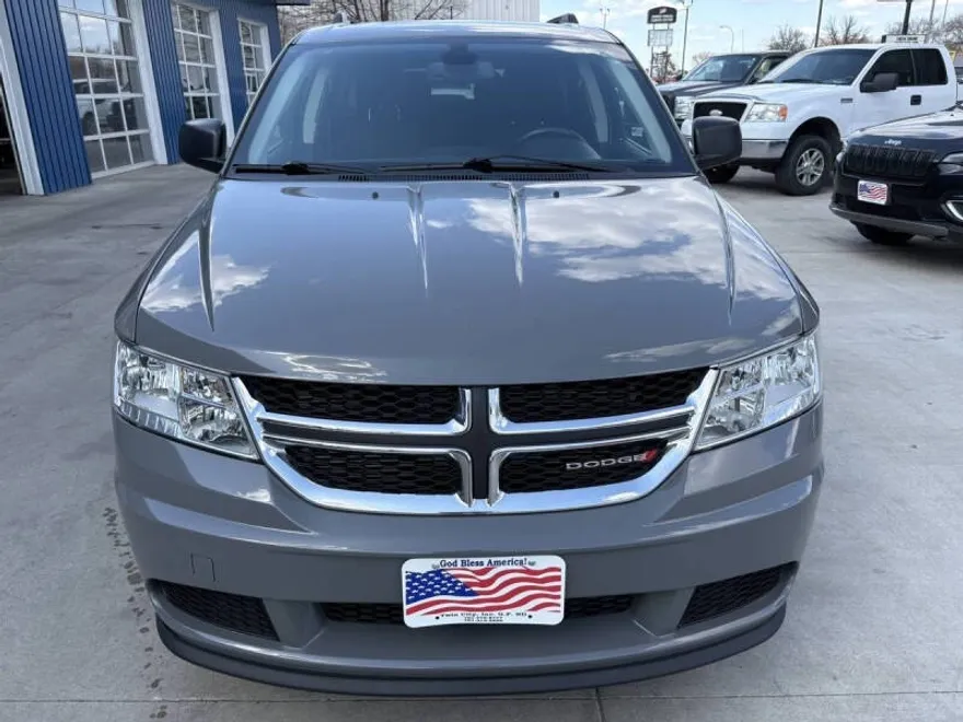 2020 Dodge Journey SE Value photo 1