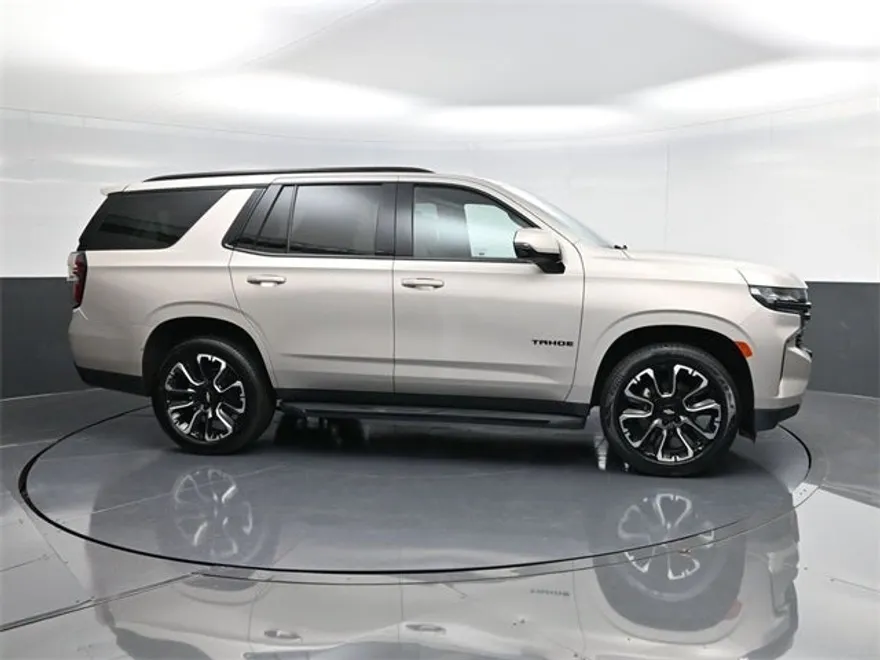 2022 Chevrolet Tahoe RST photo 1