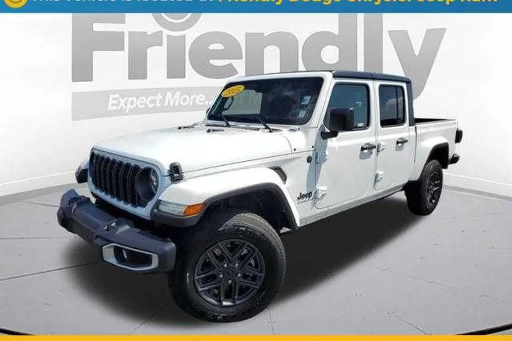 2025 Jeep Gladiator Sport S photo 1