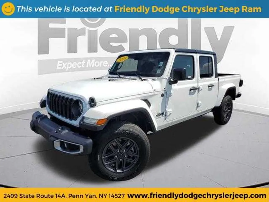 2025 Jeep Gladiator Sport S photo 1
