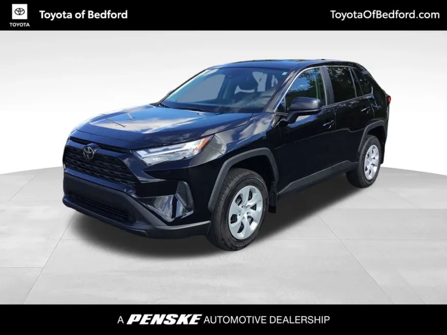 2023 Toyota RAV4 LE photo 1