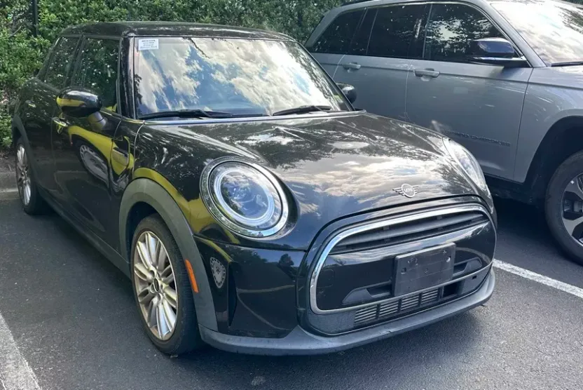 2022 Mini Cooper Oxford Edition photo 1