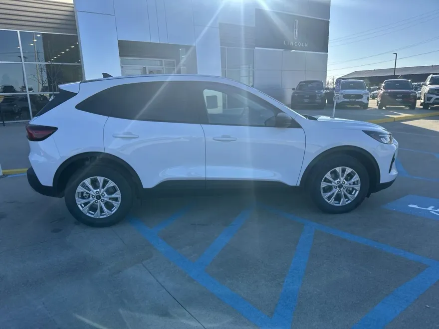 2025 Ford Escape Active photo 1