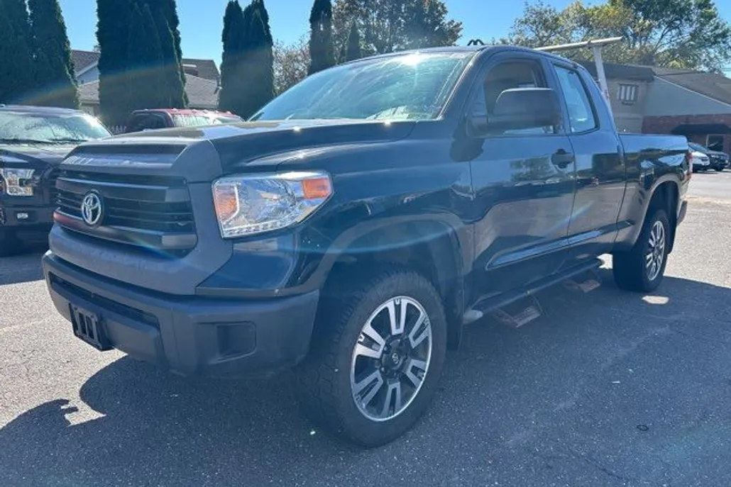 2015 Toyota Tundra SR5 Grade photo 1