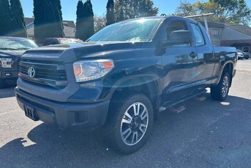 2015 Toyota Tundra SR5 Grade photo 1
