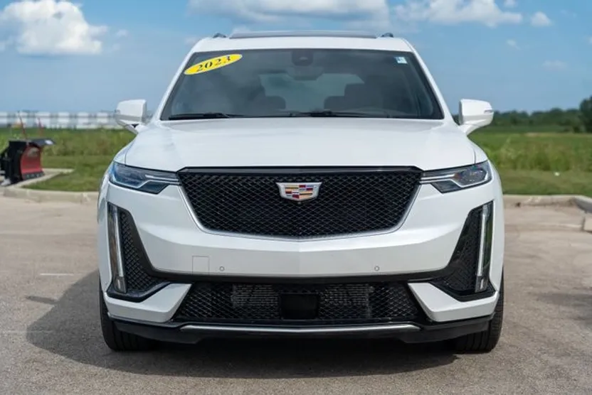 2023 Cadillac XT6 Sport photo 1