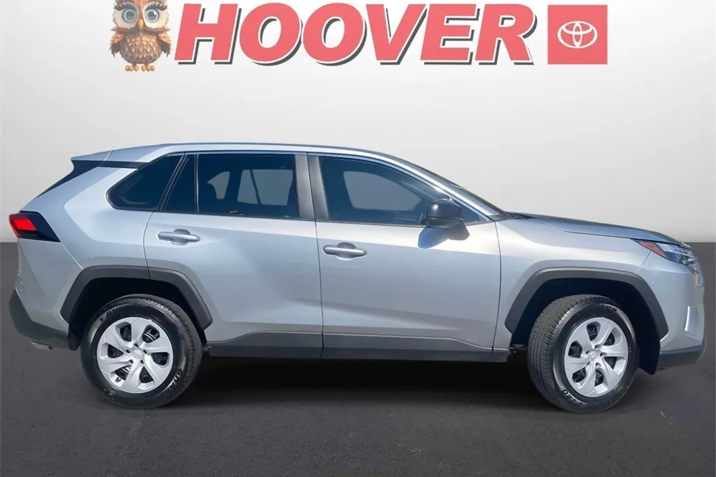 2025 Toyota RAV4 LE photo 1