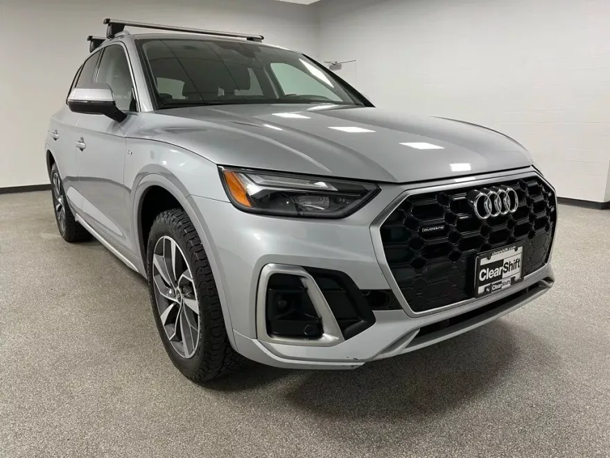 2022 Audi Q5 45 S line Premium photo 1