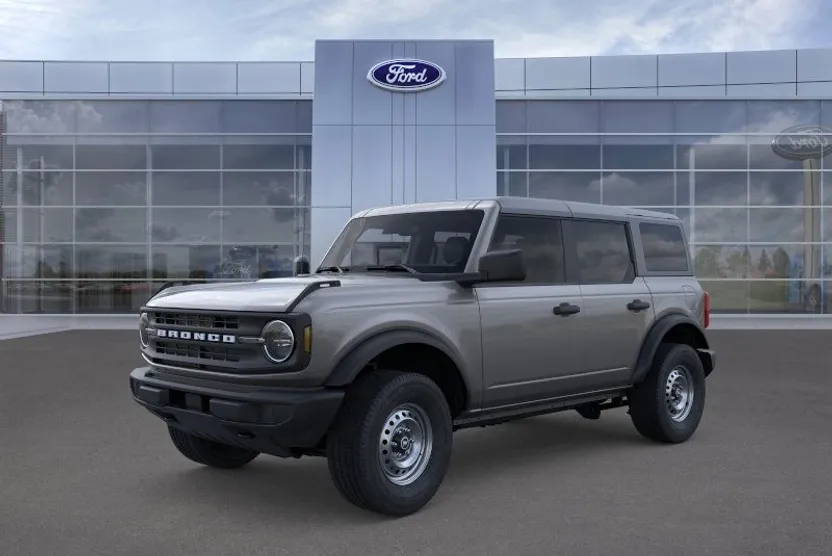 2025 Ford Bronco Base photo 1