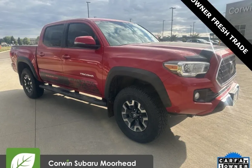 2018 Toyota Tacoma TRD V6 photo 1