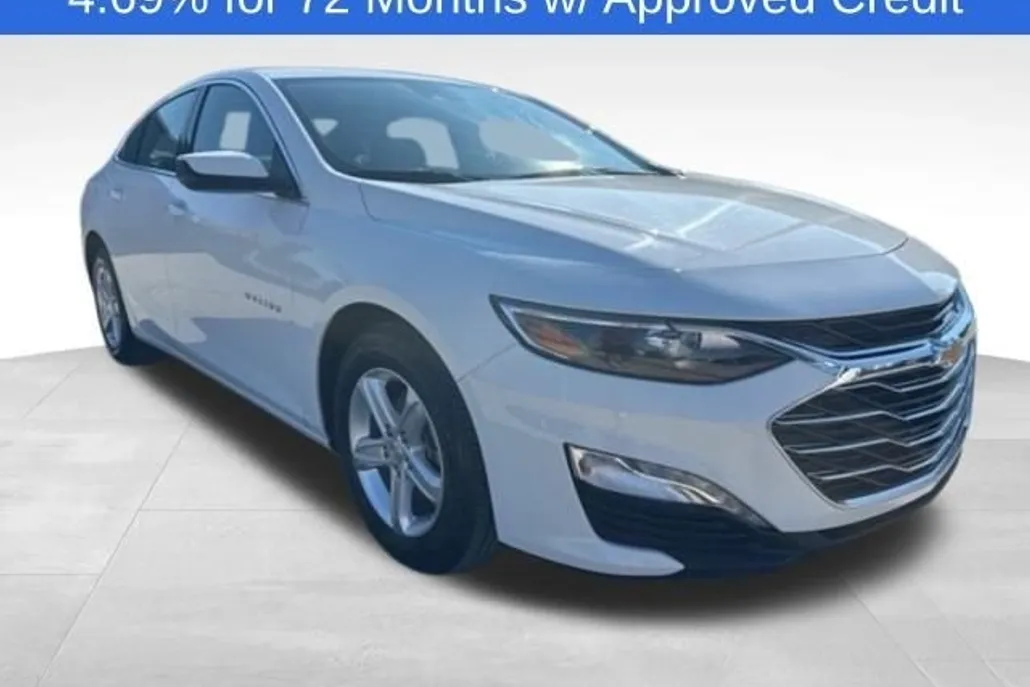 2024 Chevrolet Malibu 1LT photo 1