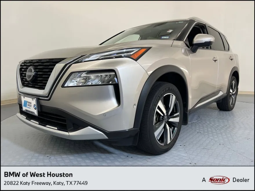 2023 Nissan Rogue Platinum photo 1
