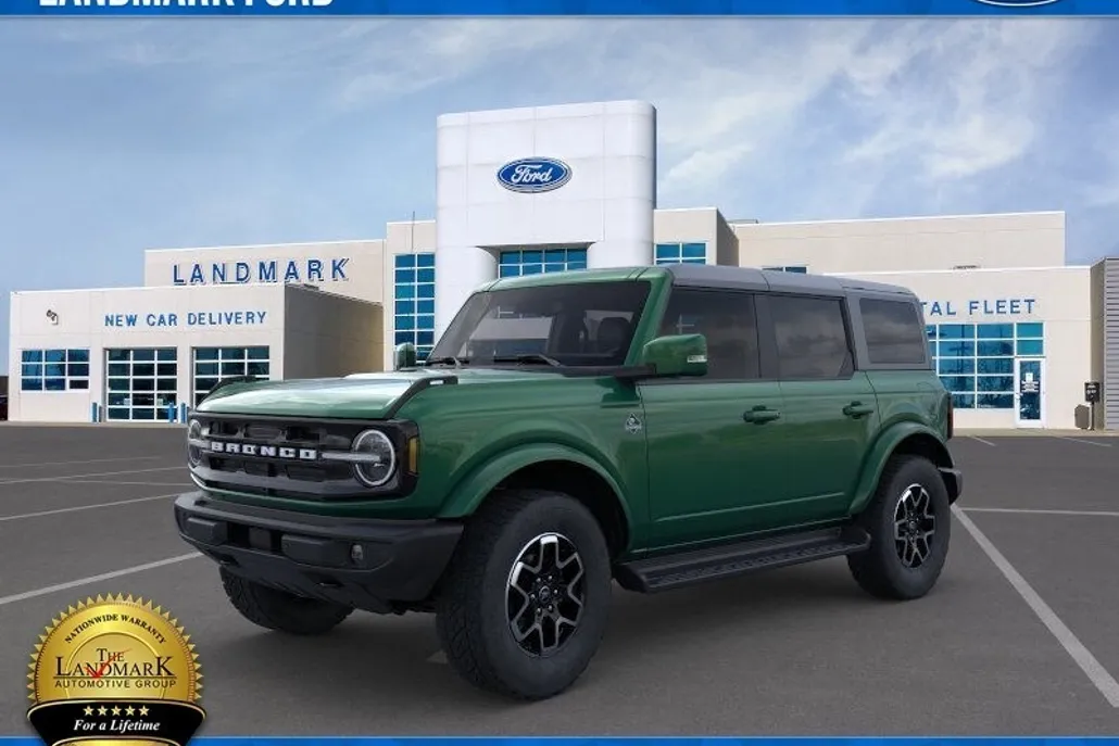2025 Ford Bronco Outer Banks photo 1
