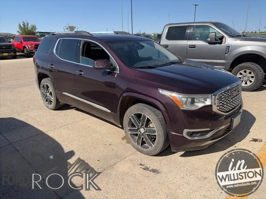 2017 Gmc Acadia Denali photo 1