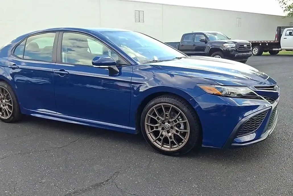 2023 Toyota Camry SE Nightshade Edition photo 1