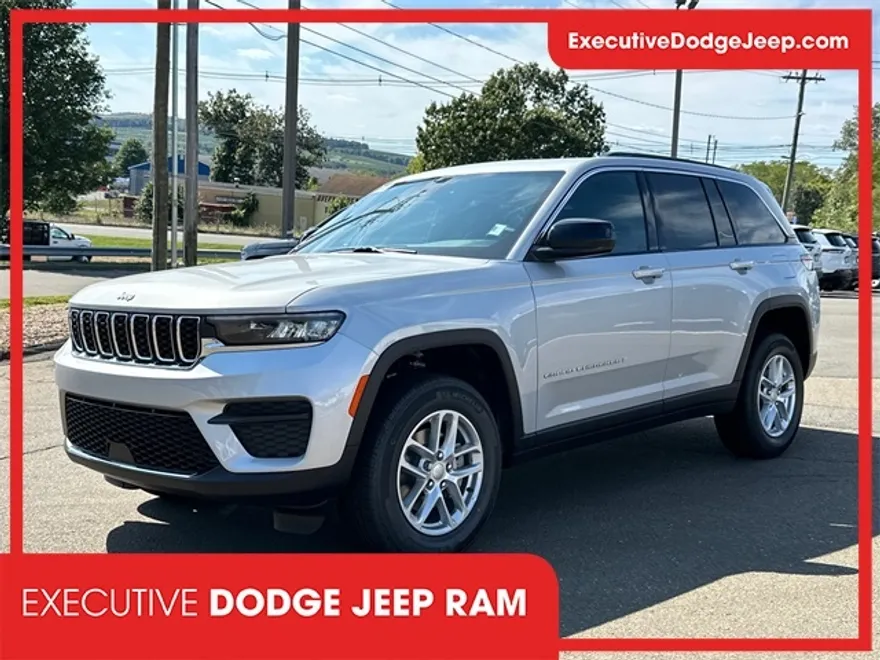 2025 Jeep Grand Cherokee Laredo X photo 1