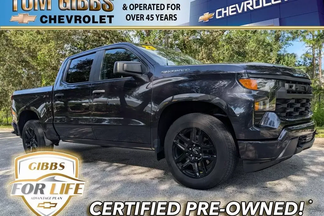 2023 Chevrolet Silverado 1500 Custom photo 1