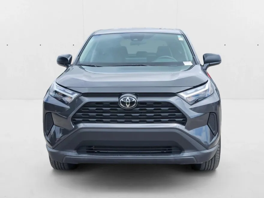 2024 Toyota RAV4 LE photo 1
