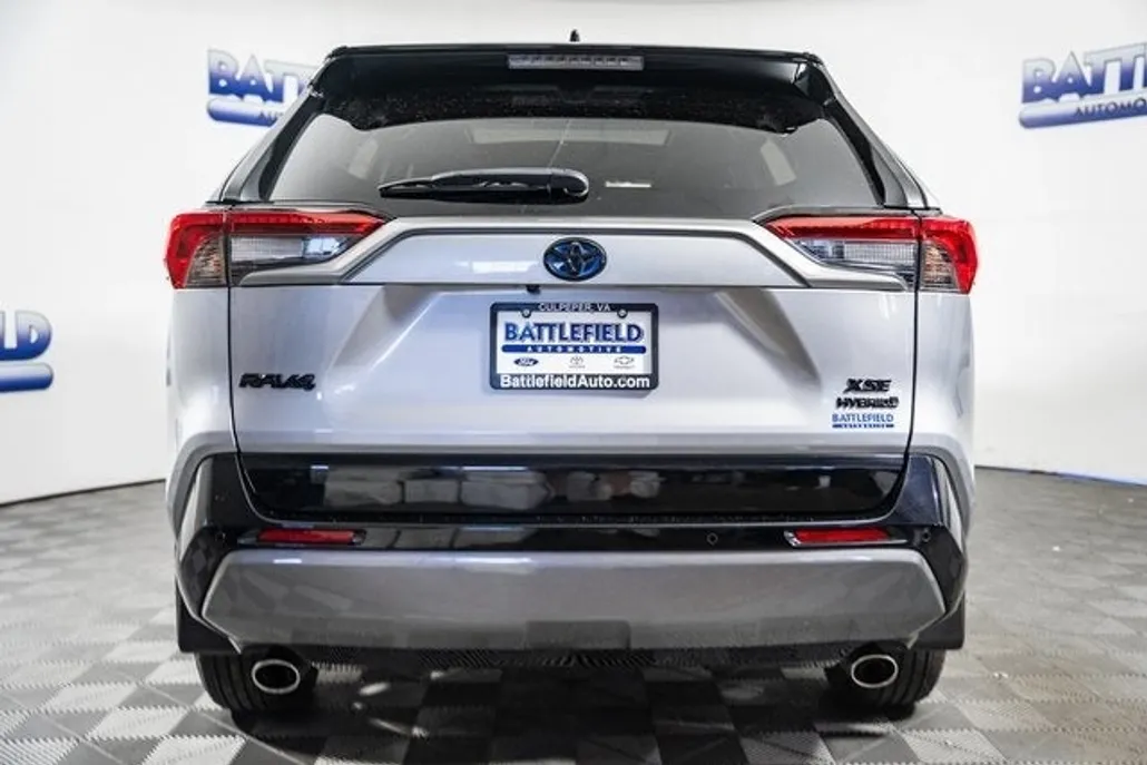 2021 Toyota RAV4 Hybrid XSE photo 1