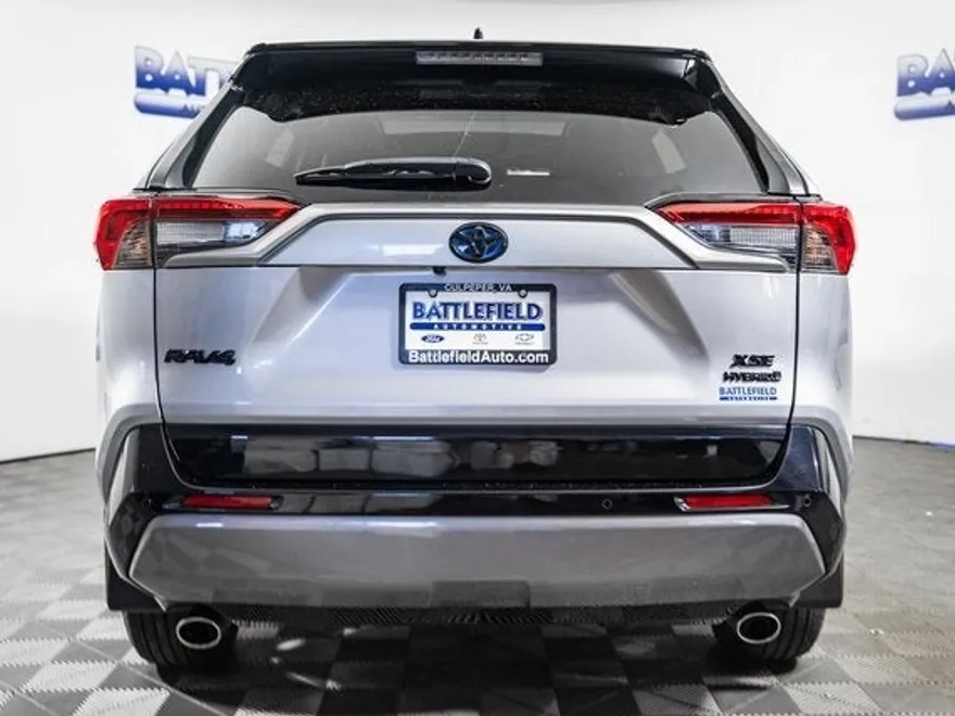 2021 Toyota RAV4 Hybrid XSE photo 1