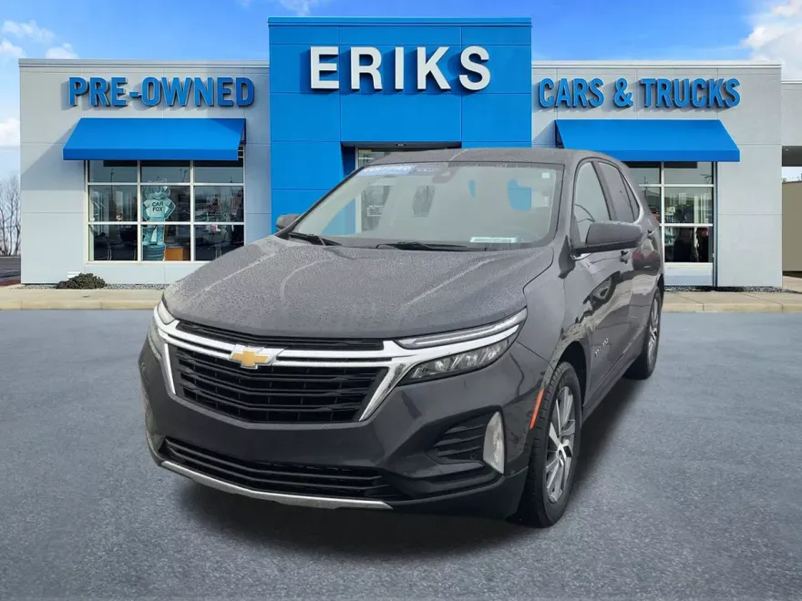2023 Chevrolet Equinox LT photo 1