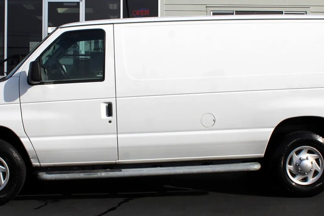 2013 Ford E-250 photo 1
