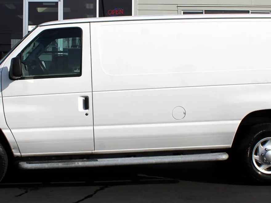 2013 Ford E-250 photo 1