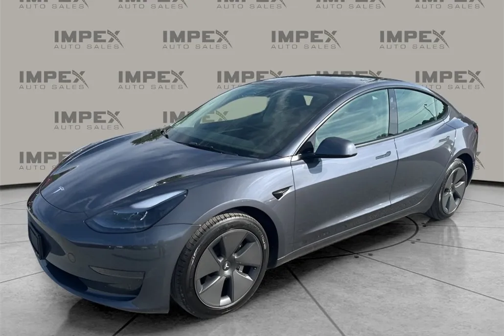 2023 Tesla Model 3 photo 1