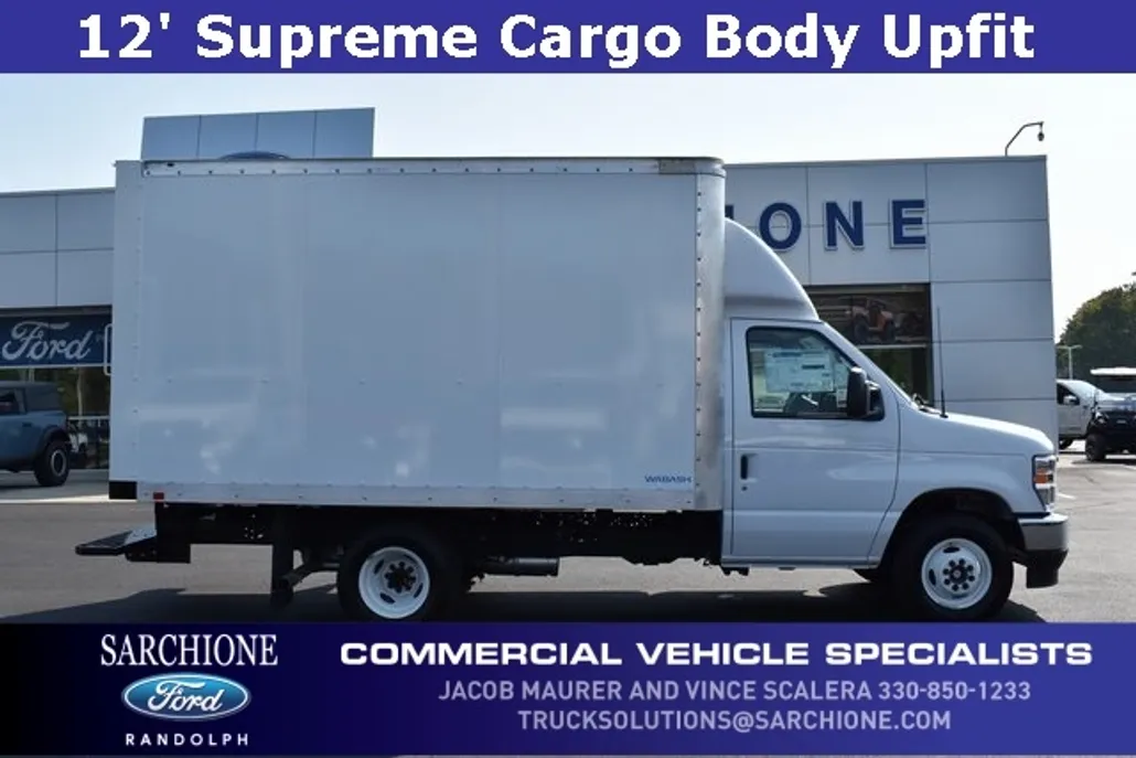 2025 Ford E-350 photo 1