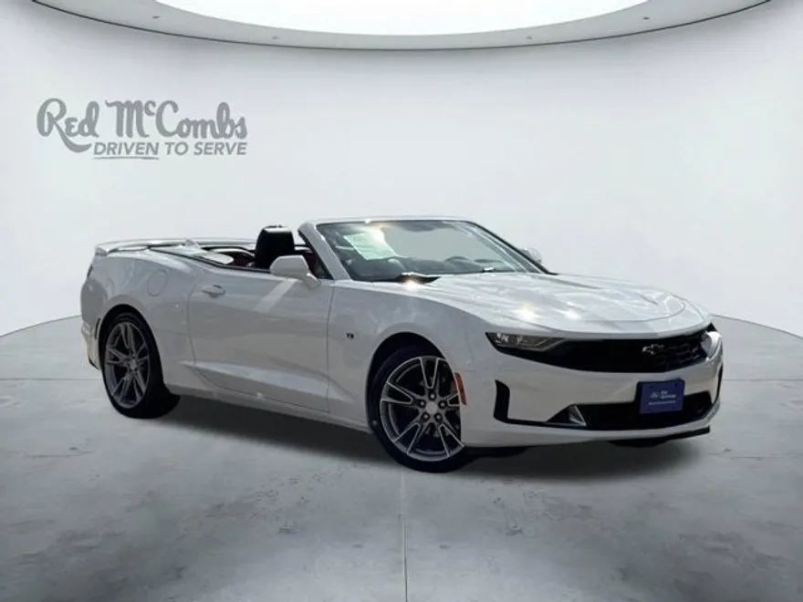 2023 Chevrolet Camaro 2LT photo 1