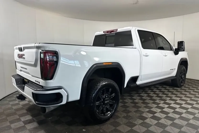 2025 Gmc Sierra 3500 HD AT4 photo 1