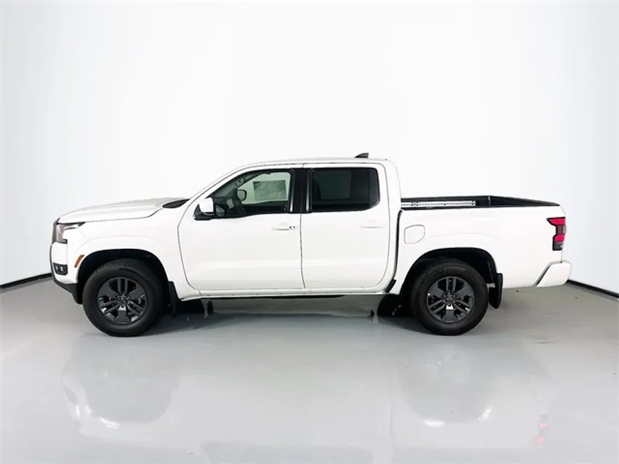 2025 Nissan Frontier SV photo 1