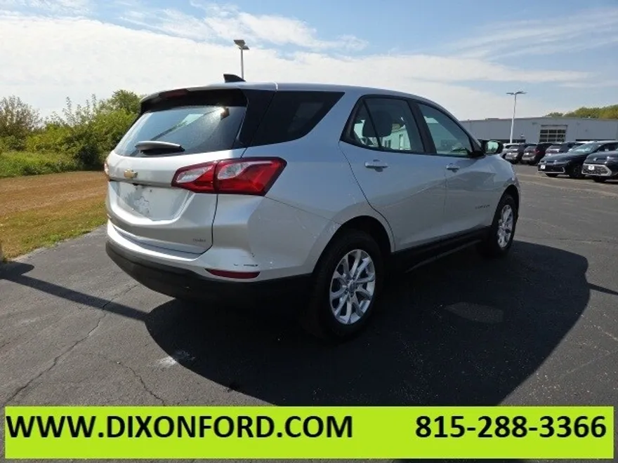 2021 Chevrolet Equinox LS photo 1