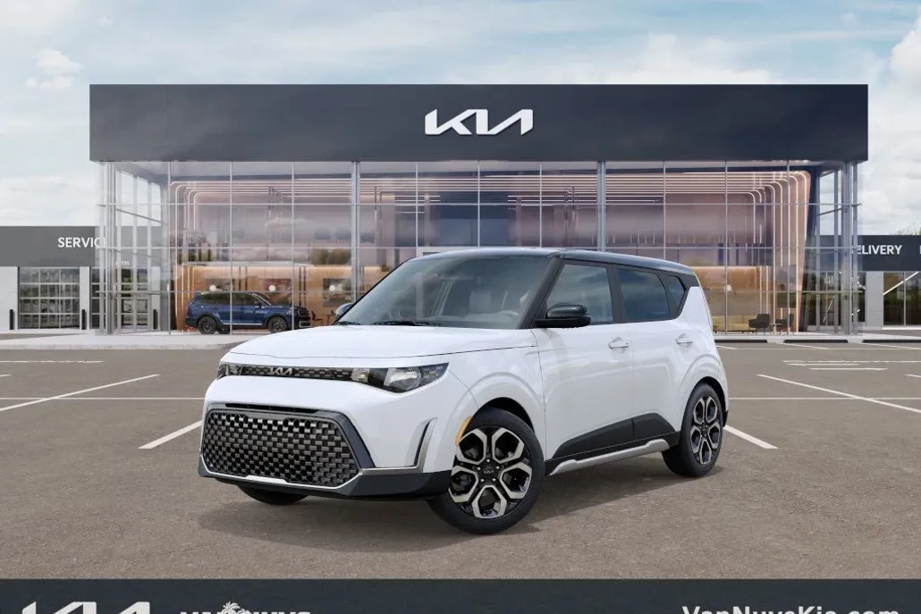 2025 Kia Soul EX photo 1