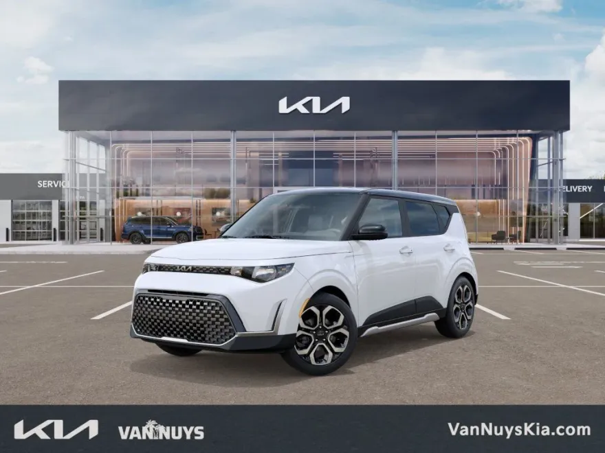 2025 Kia Soul EX photo 1