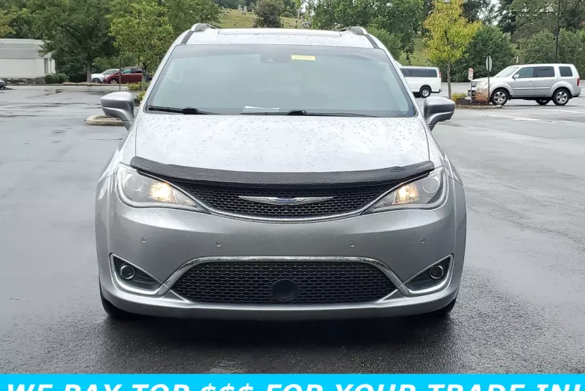 2018 Chrysler Pacifica Touring Plus photo 1