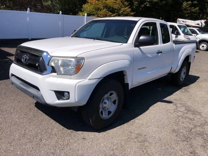 2014 Toyota Tacoma V6 photo 1