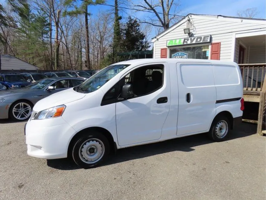 2020 Nissan NV200 S photo 1