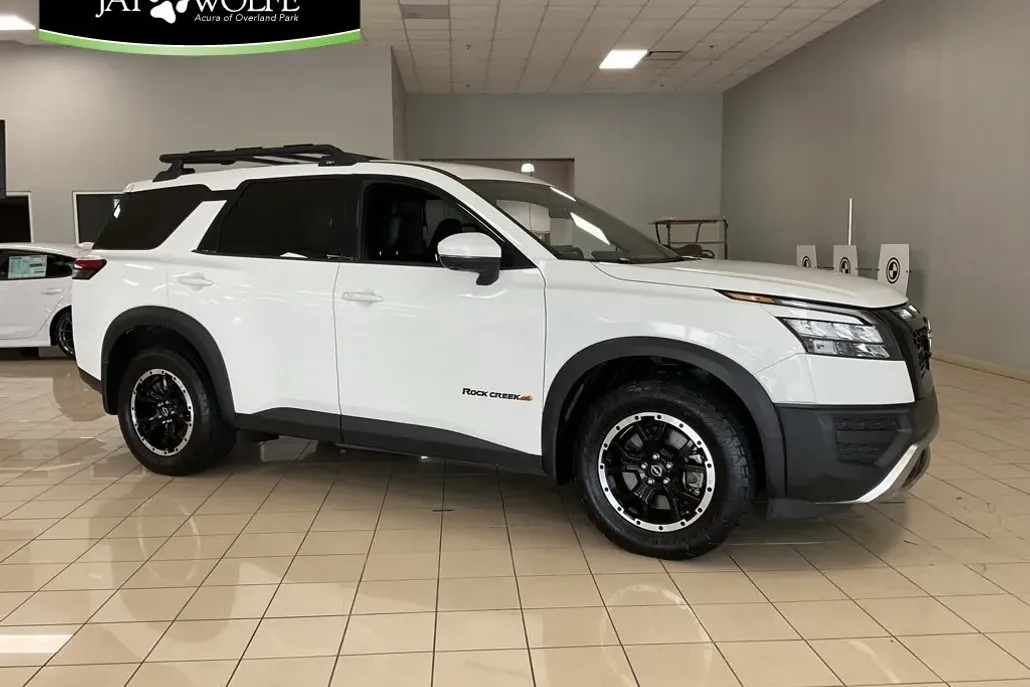 2023 Nissan Pathfinder Rock Creek photo 1