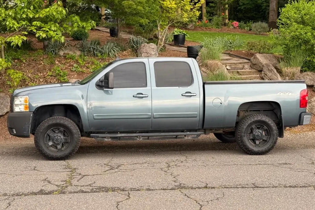 2008 Chevrolet Silverado 2500HD LTZ photo 1