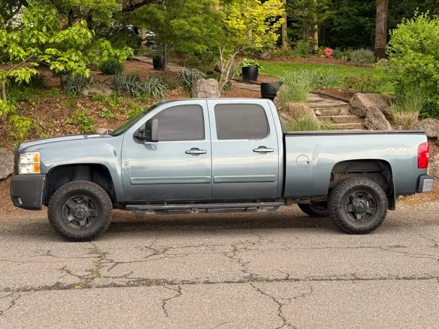 2008 Chevrolet Silverado 2500HD LTZ photo 1