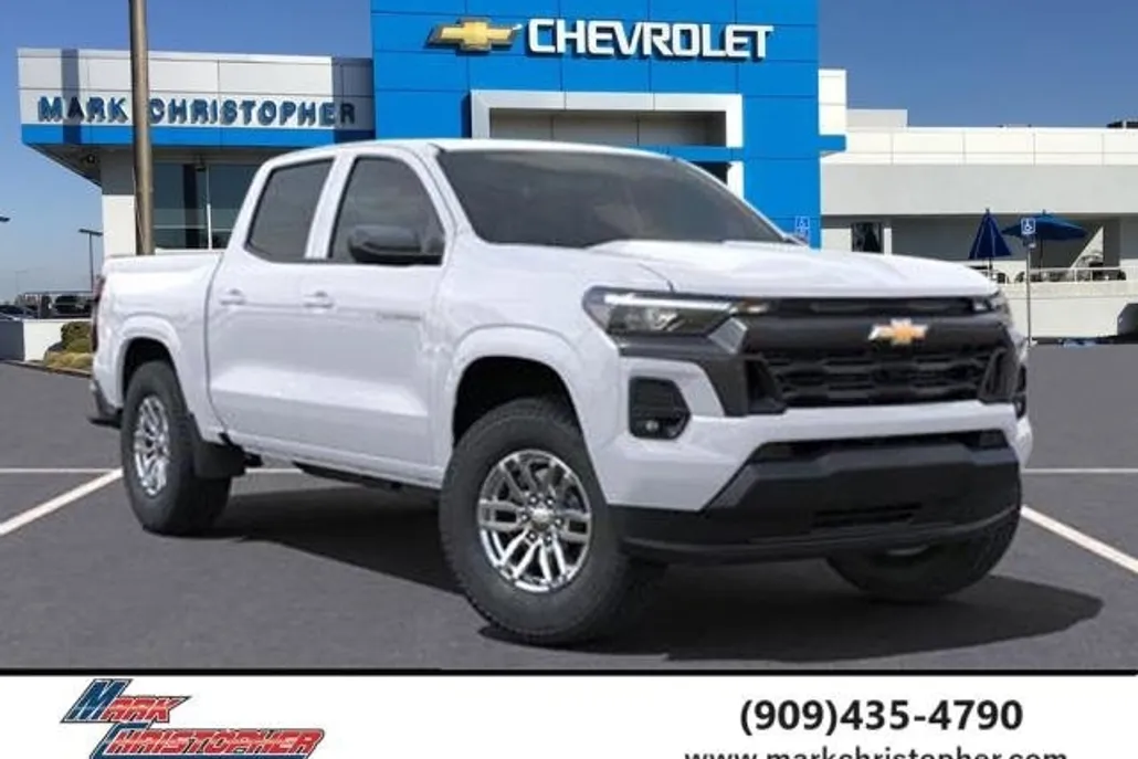 2025 Chevrolet Colorado Work Truck LT photo 1