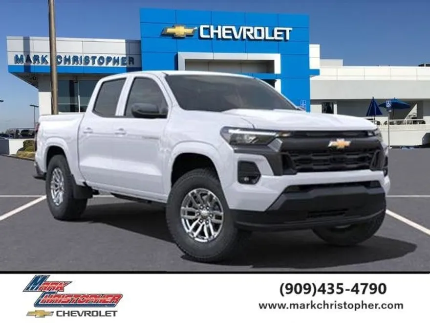 2025 Chevrolet Colorado Work Truck LT photo 1