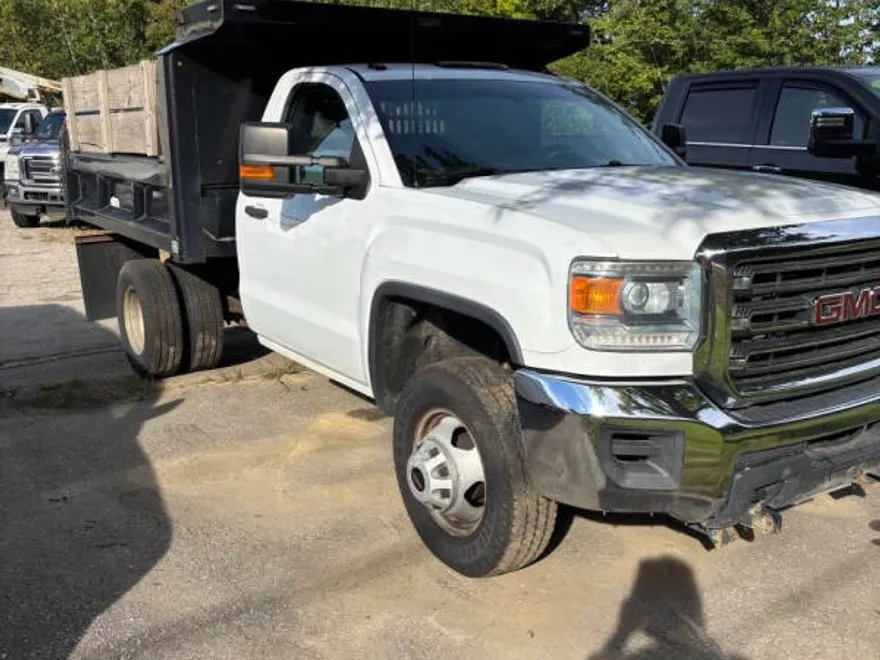 2016 Gmc Sierra Base photo 1