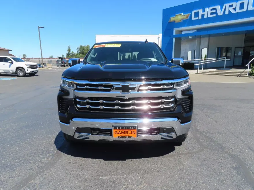 2025 Chevrolet Silverado 1500 LTZ photo 1