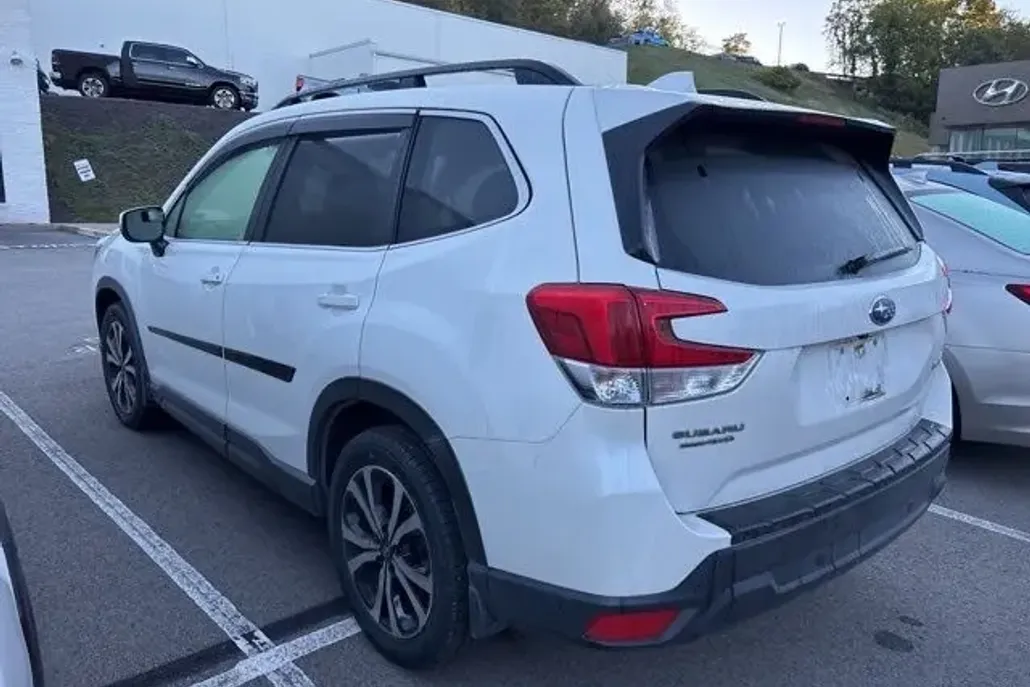 2020 Subaru Forester Limited photo 1